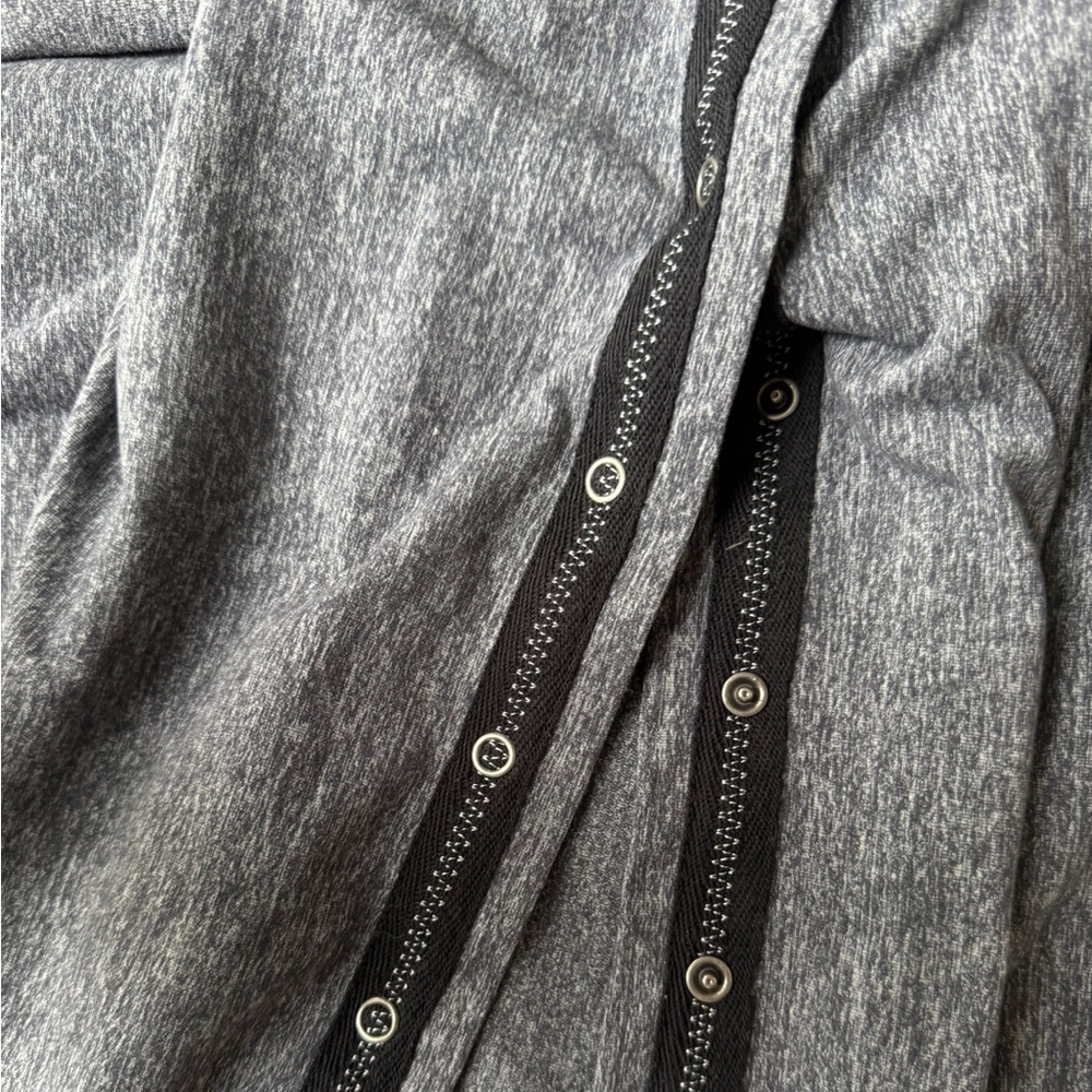 Lululemon vinyasa scarf, charcoal/black - Picture 3 of 4